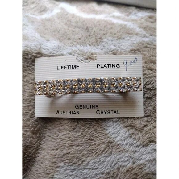 Austrian Crystal Hair Clip - Picture 1 of 2